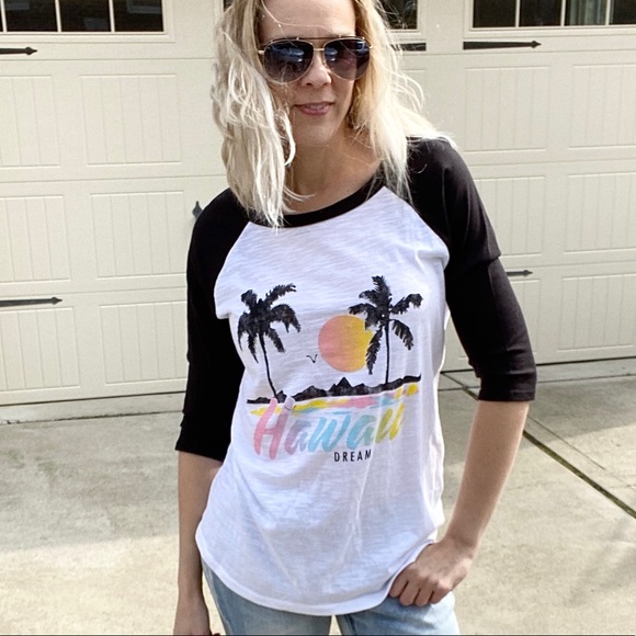 Hawaii dream graphic tee - Picture 5 of 8